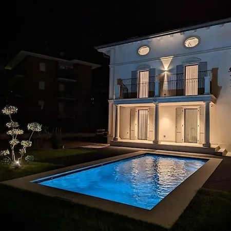 Sembenini With Balcony Or Terrace Apartment *